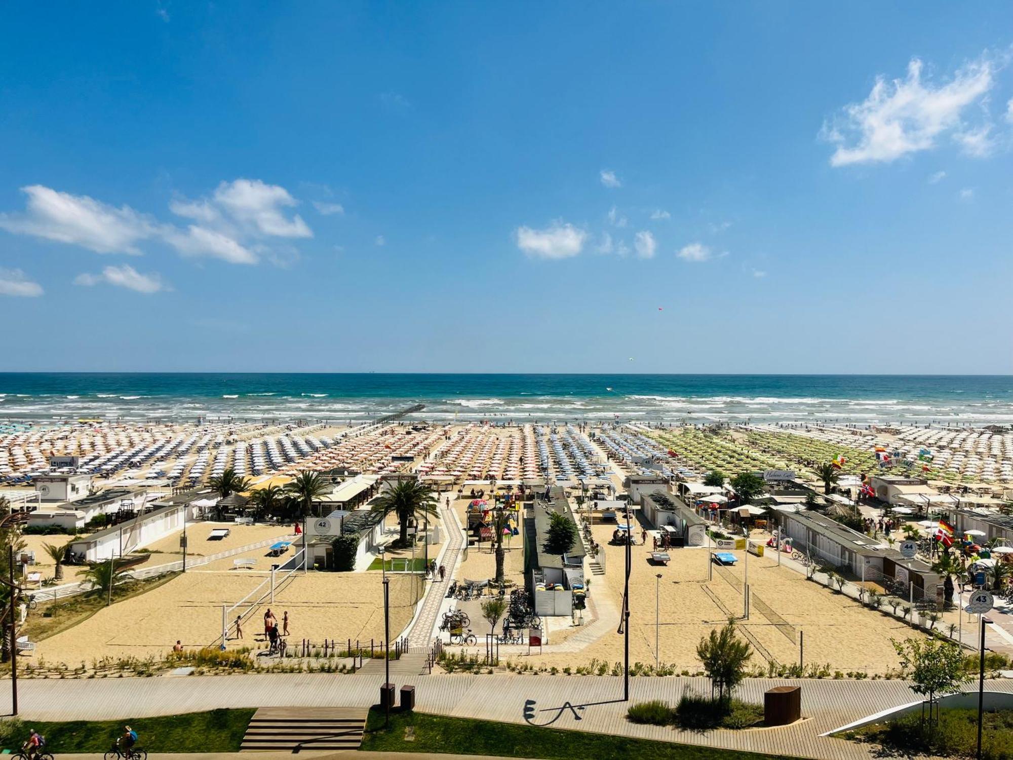 Hotel Columbia Frontemare Rimini Luaran gambar